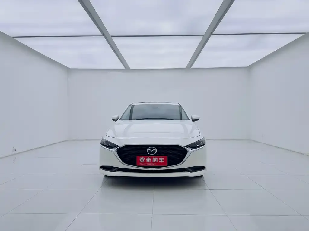Mazda 3 Axela 2023 из CN, фото 4