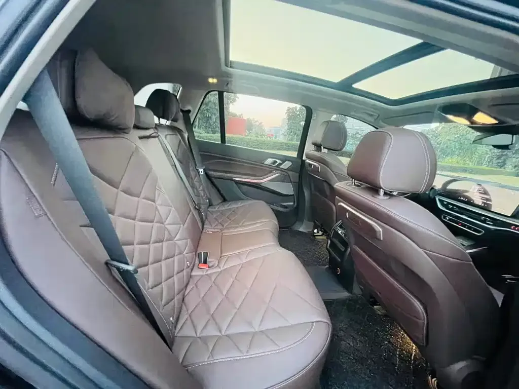 BMW X5 2024 из CN, фото 2