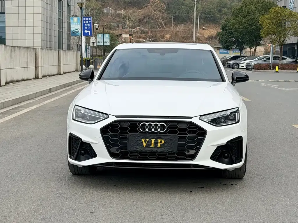 Audi A4L 2024 из CN, фото 10