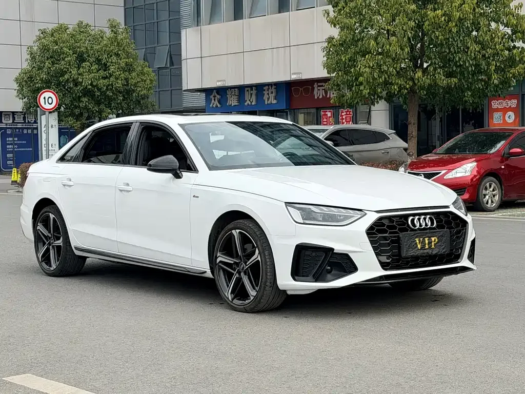 Audi A4L 2024 из CN, фото 5