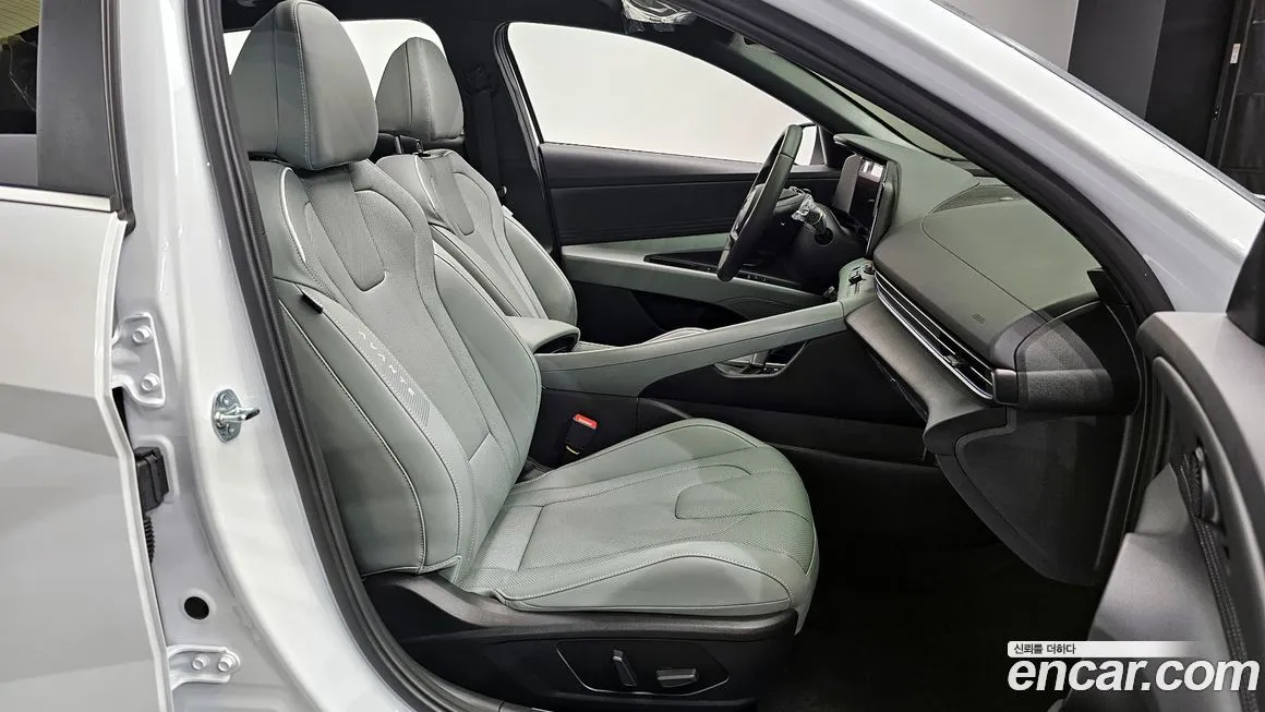Hyundai AVANTE — фото 6