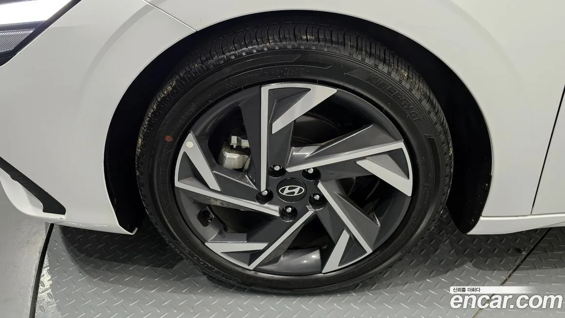 Hyundai AVANTE — фото 5