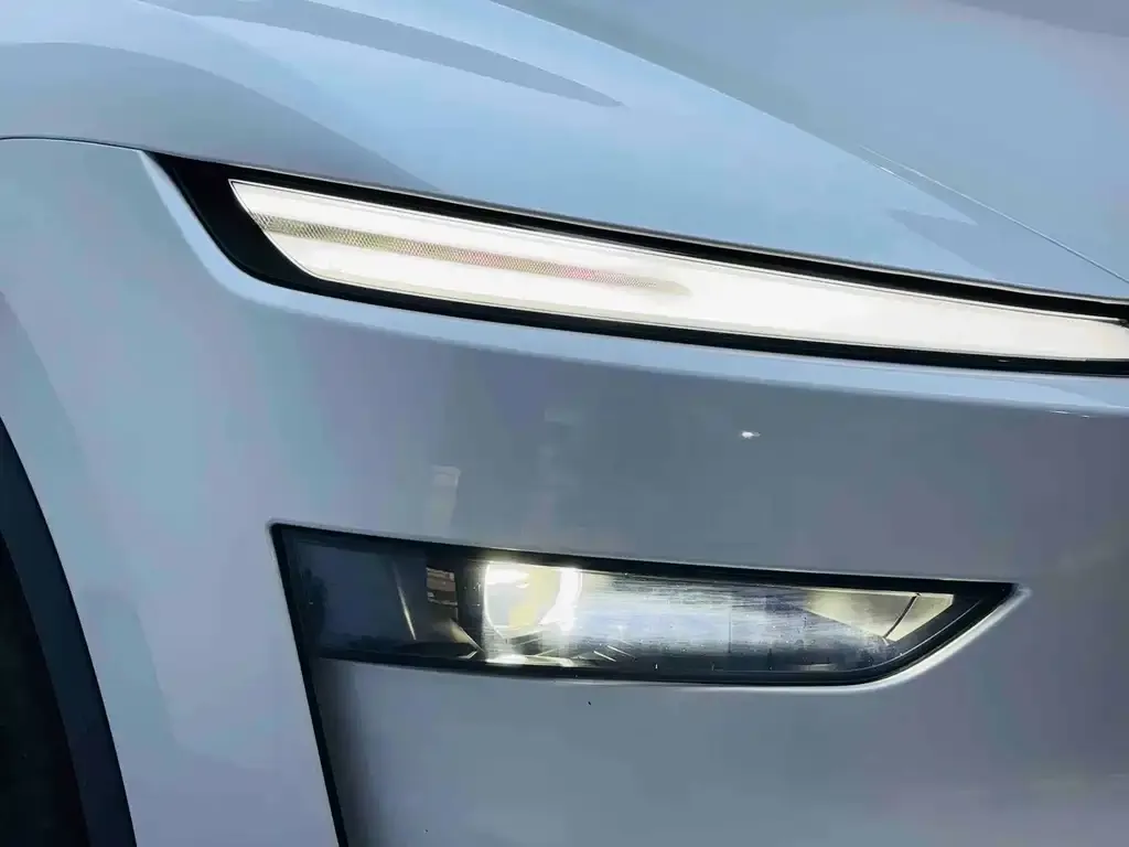 Tesla Model Y 2025 из CN, фото 4