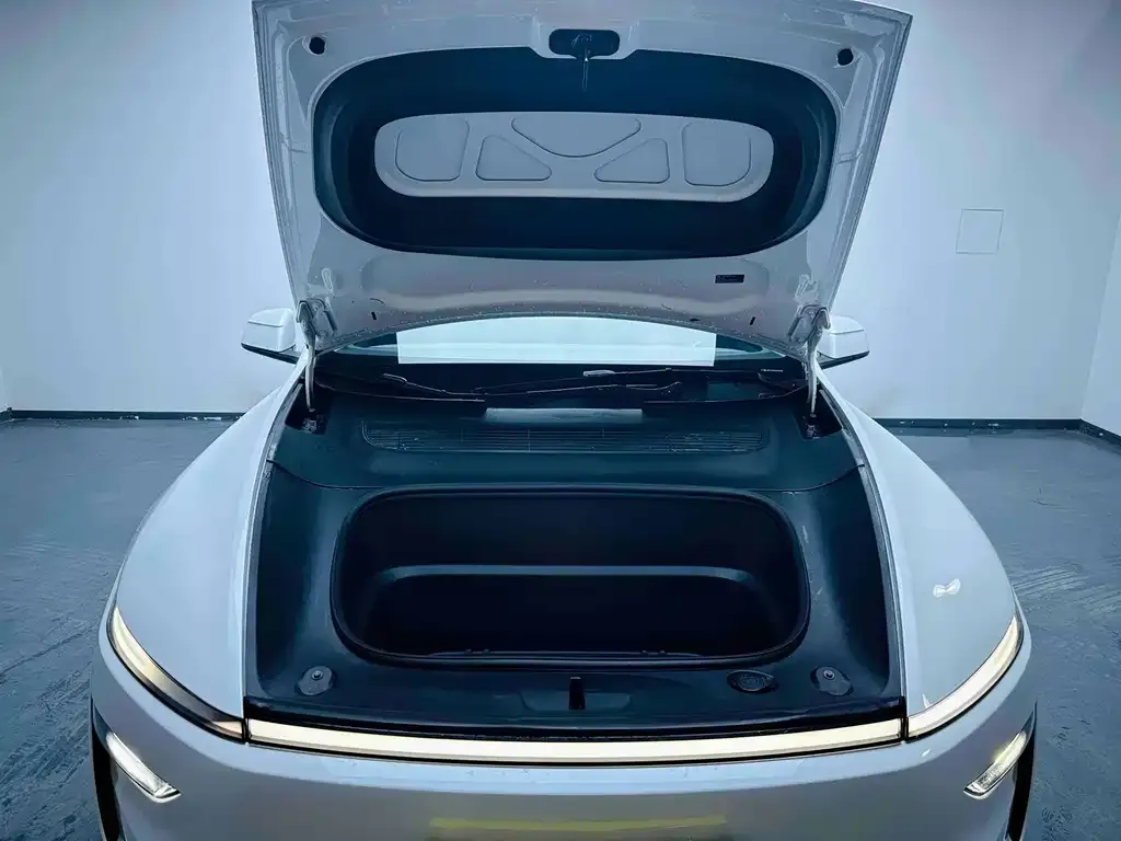 Tesla Model Y 2025 из CN, фото 10