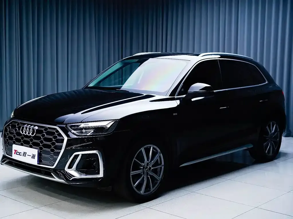 Audi Q5L 2022 из CN, фото 1