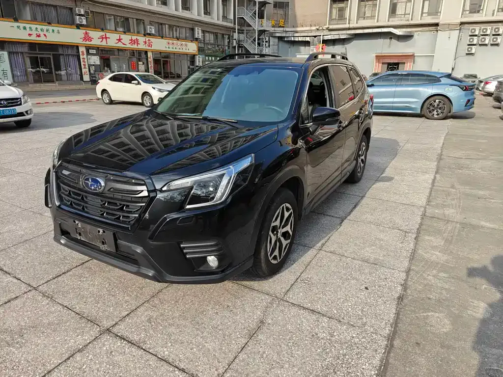 Subaru Forester 2022 из CN, фото 1