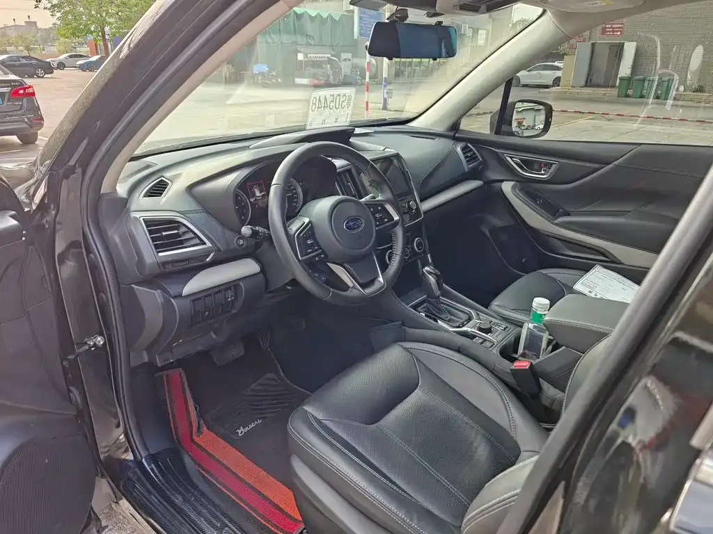 Subaru Forester 2022 из CN, фото 3