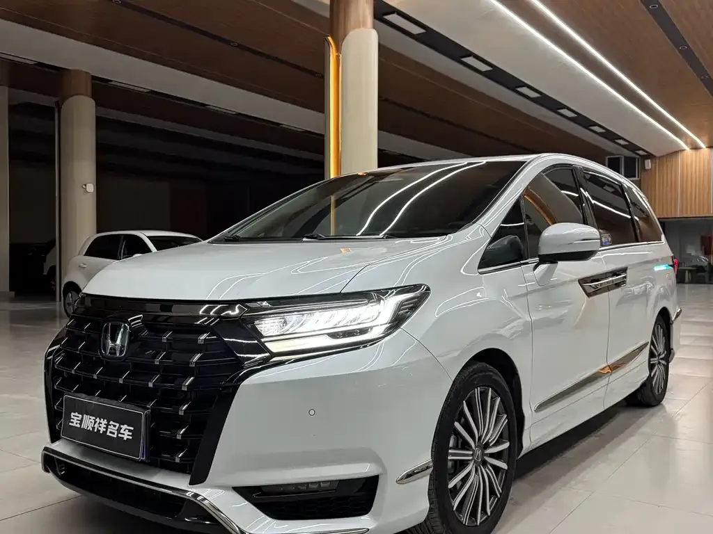 Honda Elysion 2025 из CN, фото 1