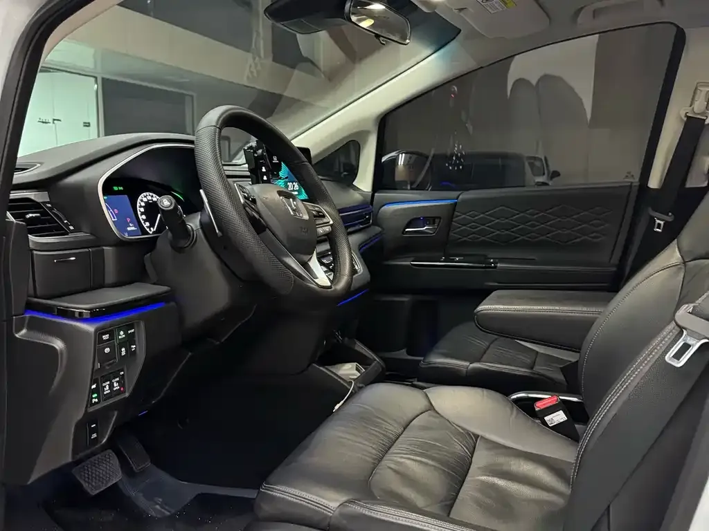 Honda Elysion 2025 из CN, фото 2