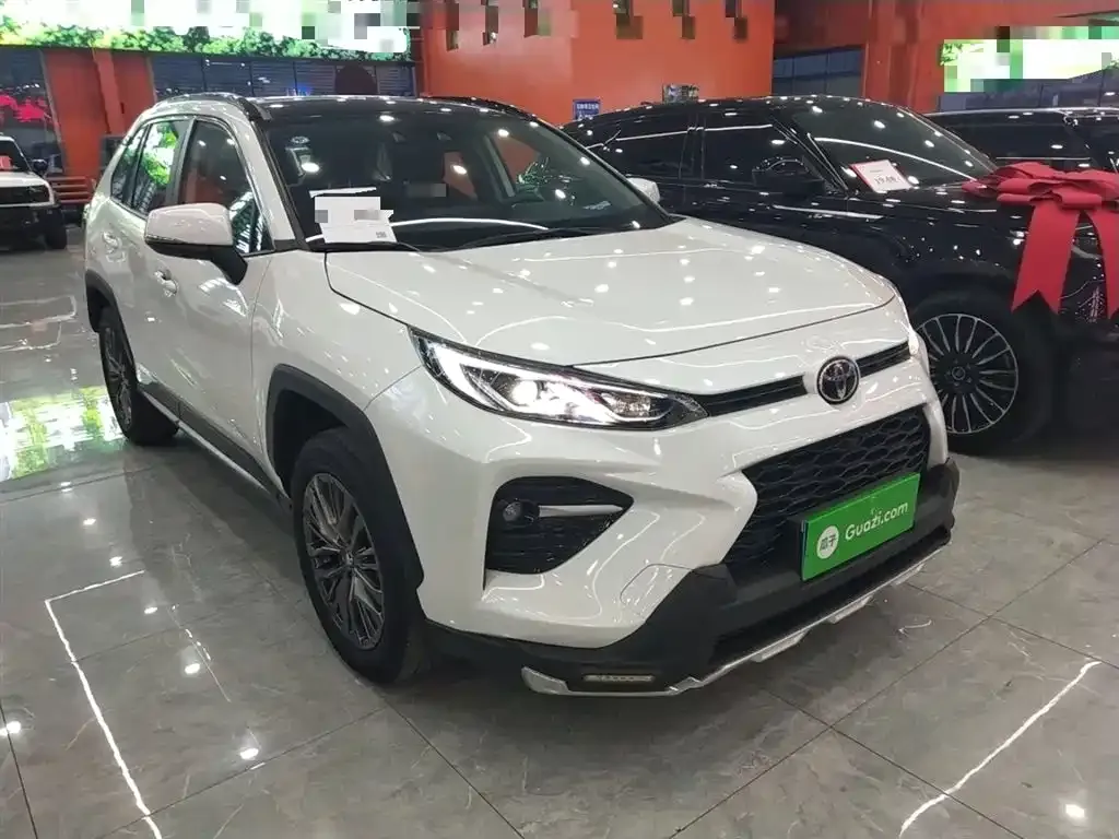 Toyota Wildlander 2023 из CN, фото 3