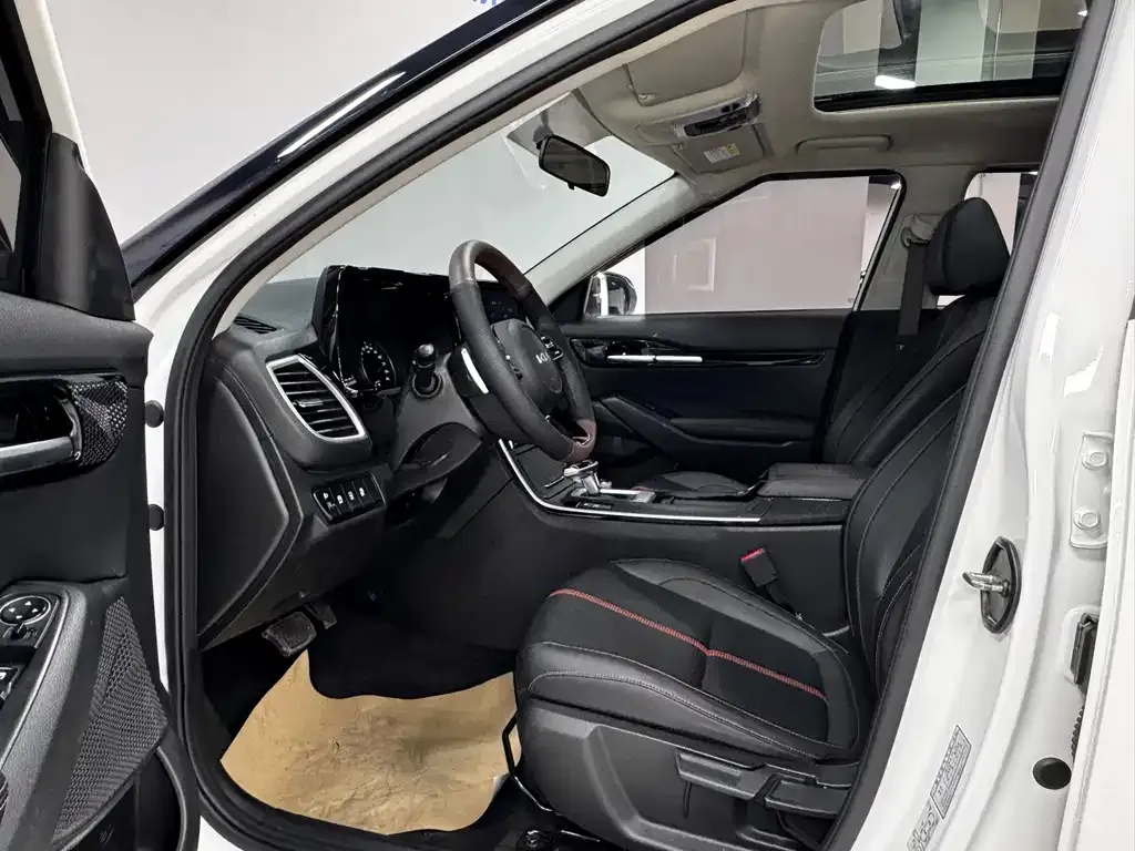 Kia KX3 2022 из CN, фото 9