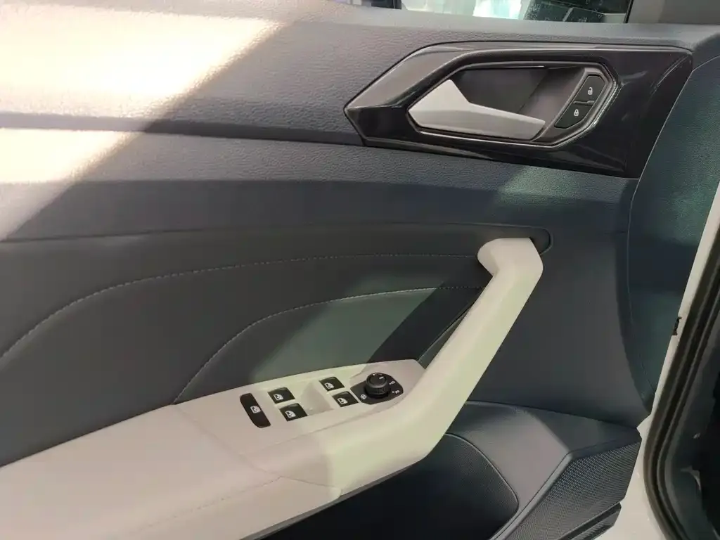 Volkswagen Tharu 2025 из CN, фото 9