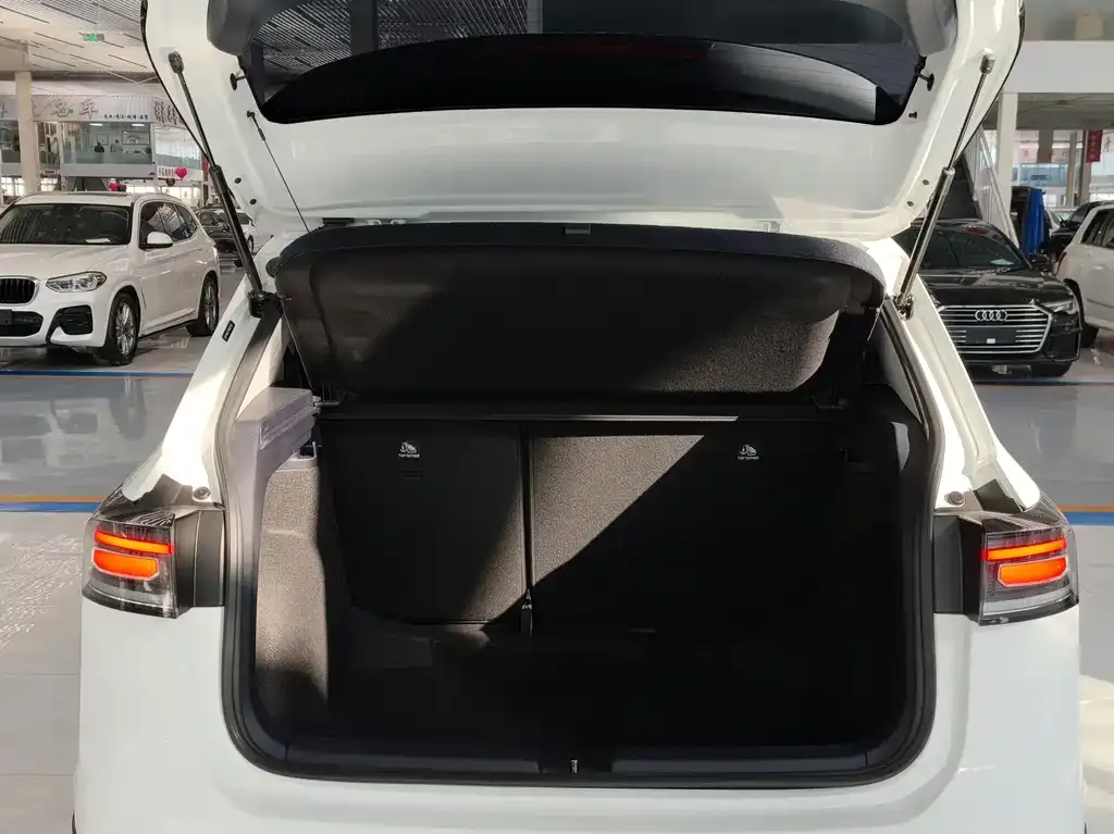 Volkswagen Tharu 2025 из CN, фото 10