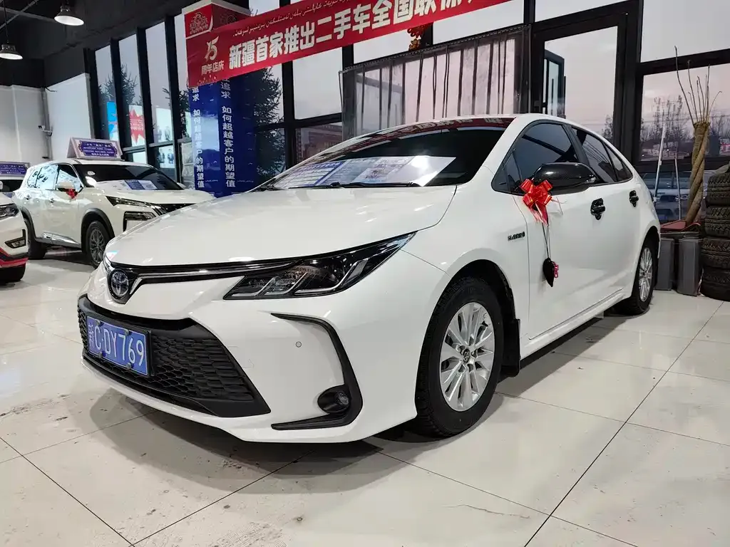 Toyota Corolla 2024 из CN, фото 1