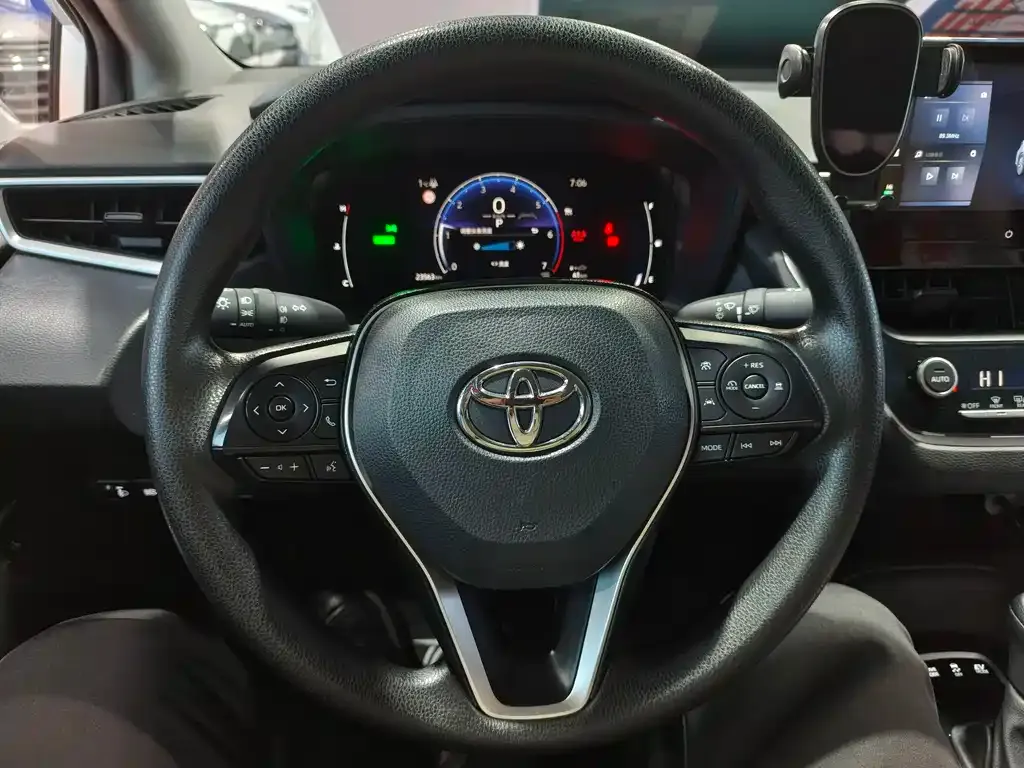 Toyota Corolla 2024 из CN, фото 8