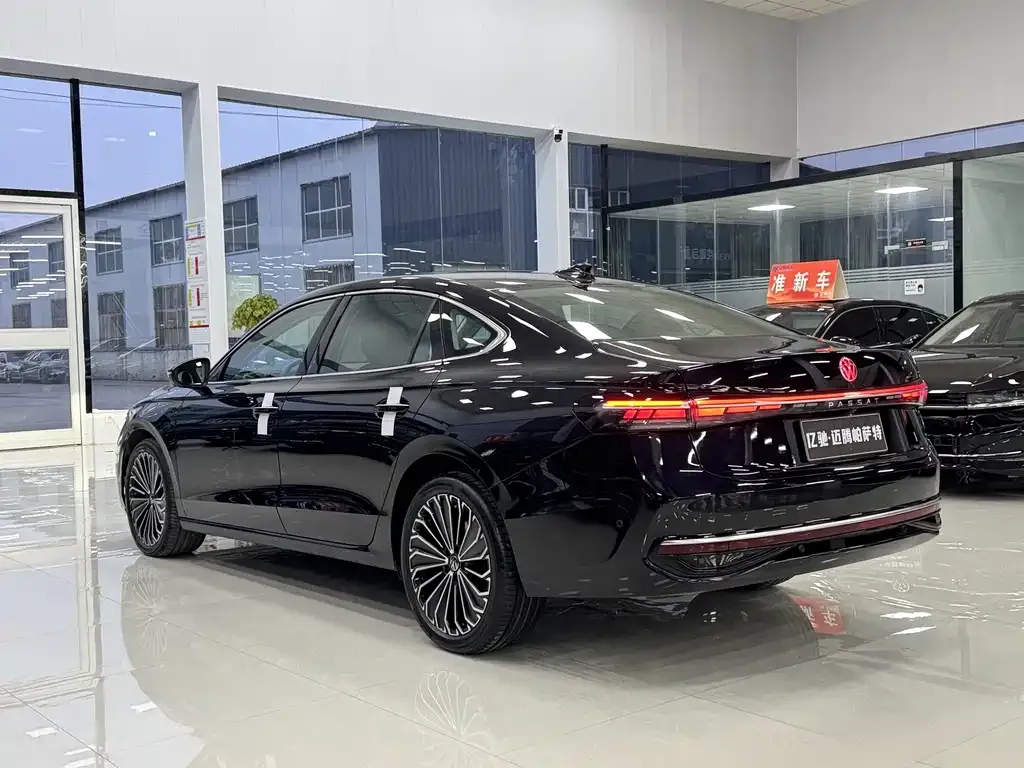 Volkswagen Passat 2024 из CN, фото 4