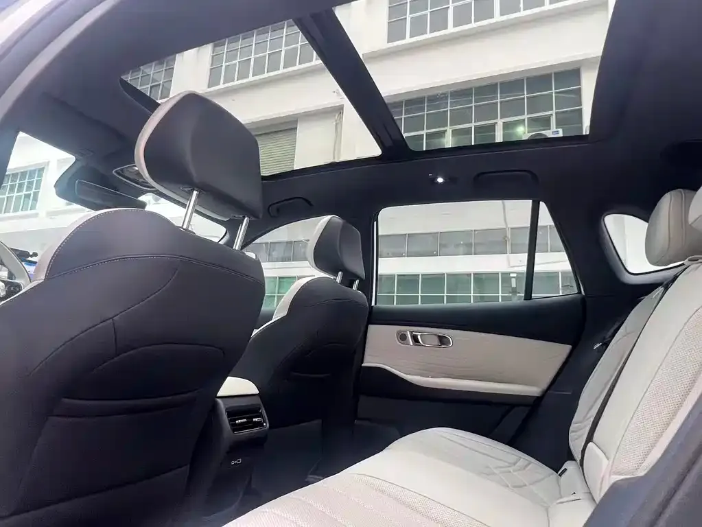 Geely 银河星舰7 2025 из CN, фото 5