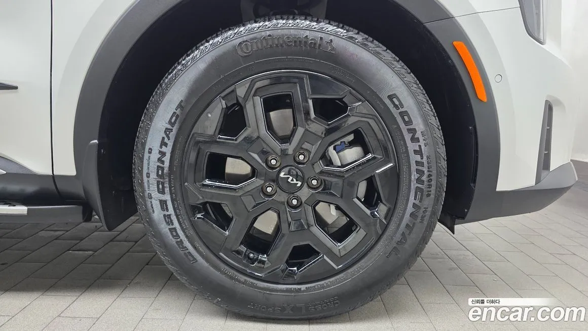 Kia Sorento — фото 5