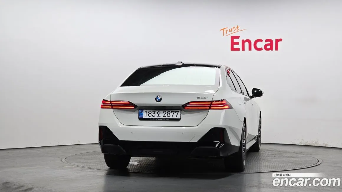 BMW 5-Series 2025 из KR, фото 9