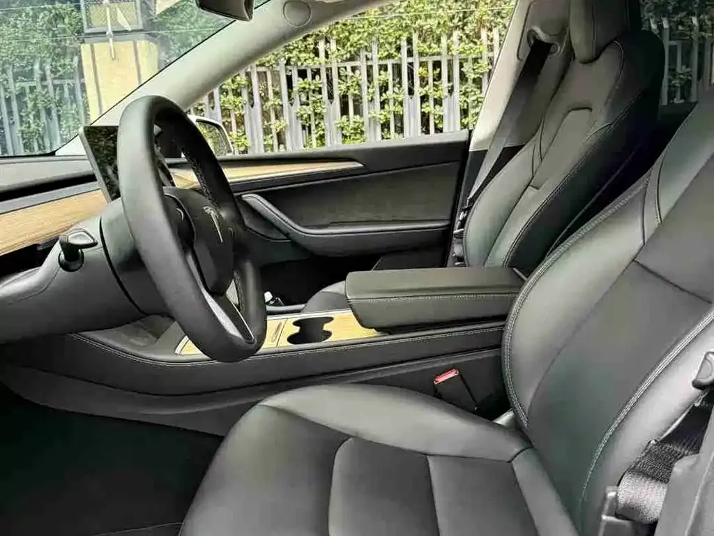 Tesla Model Y 2022 из CN, фото 8