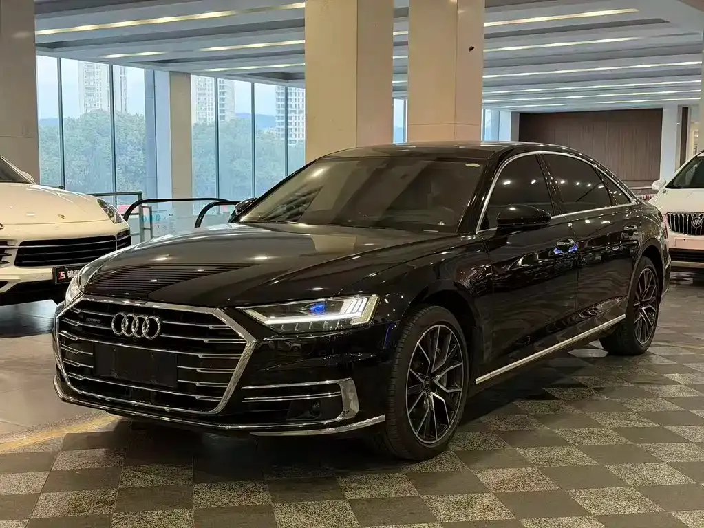 Audi A8 2022 из CN, фото 1