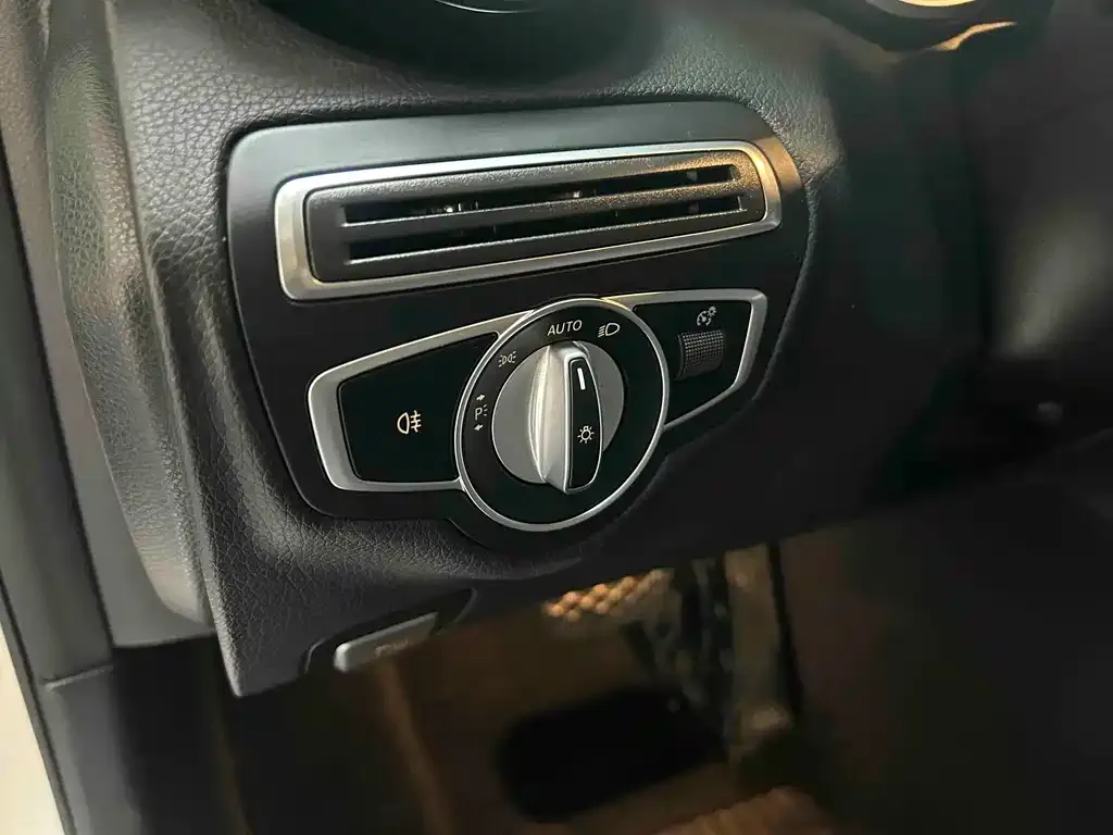 Mercedes-Benz C-Class 2021 из CN, фото 2