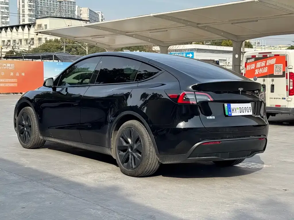 Tesla Model Y 2024 из CN, фото 10
