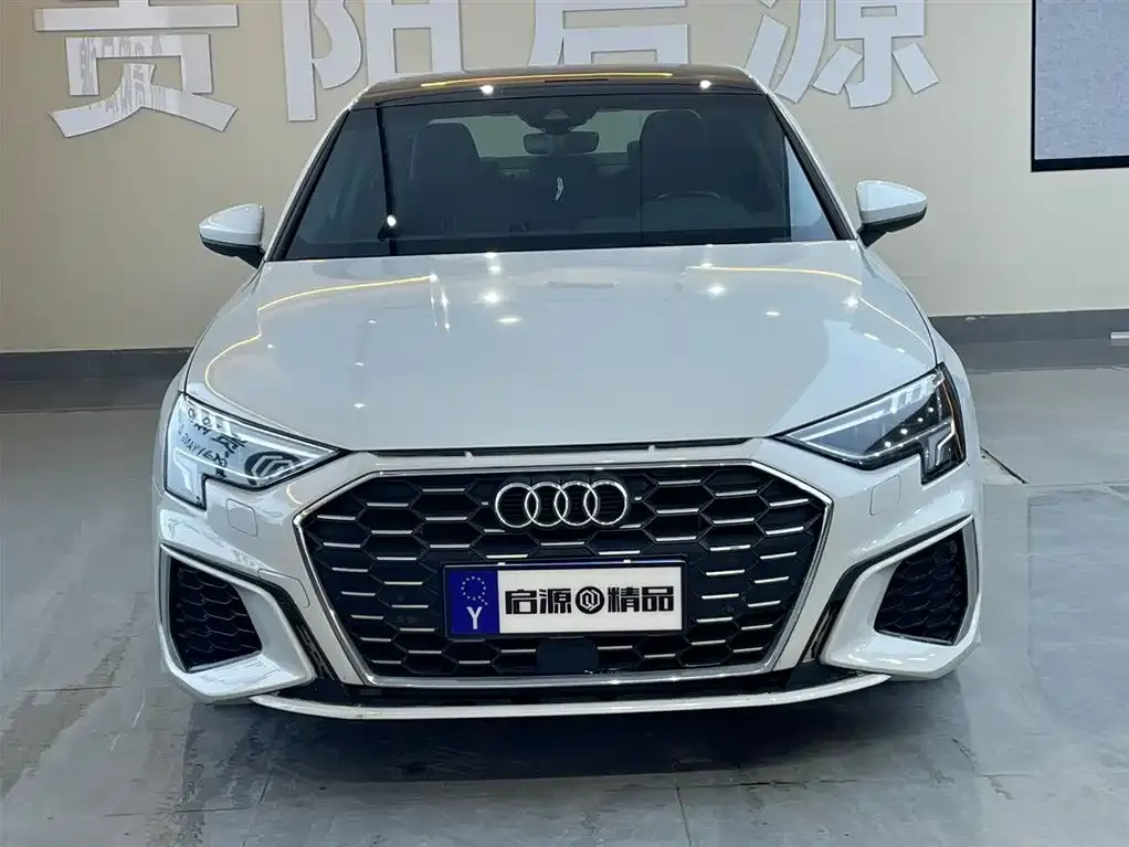 Audi A3 2023 из CN, фото 3