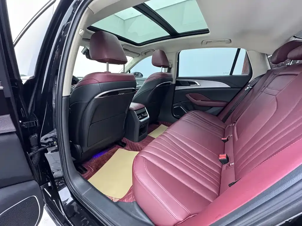 Hongqi H5 2024 из CN, фото 2