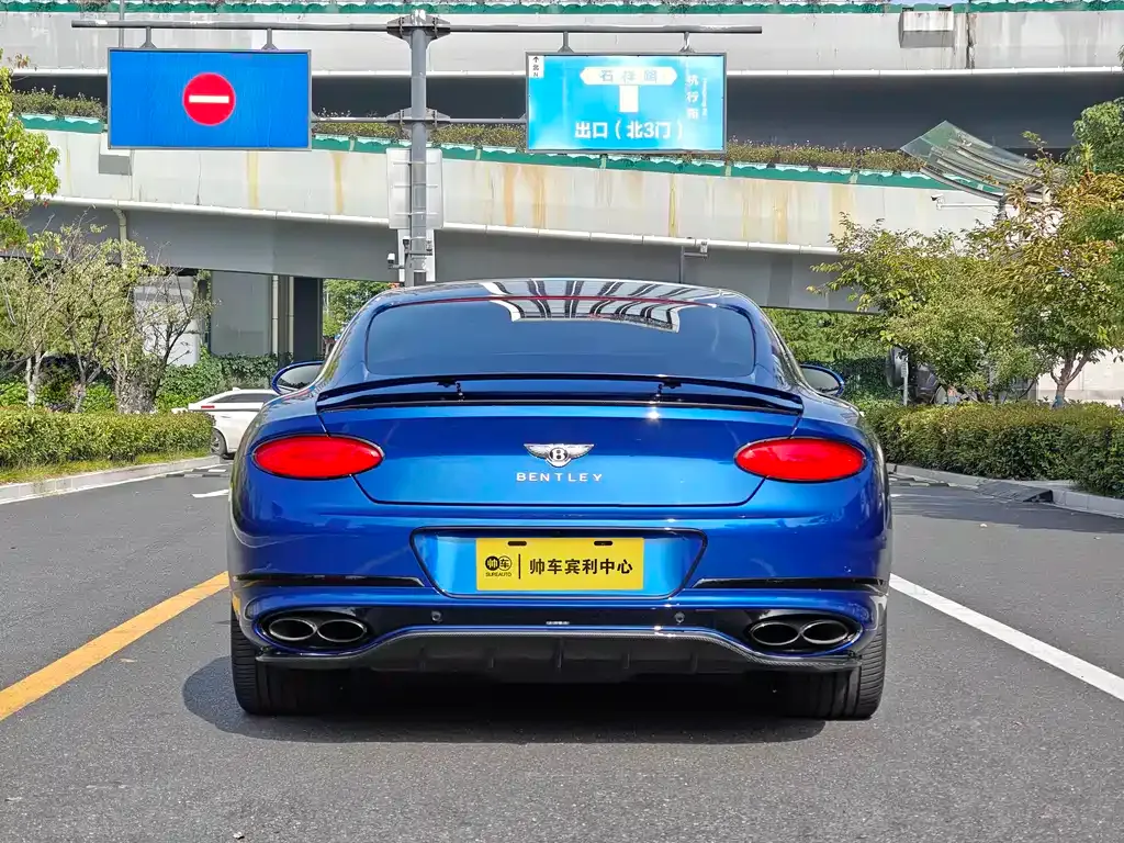 Bentley Continental 2022 из CN, фото 3