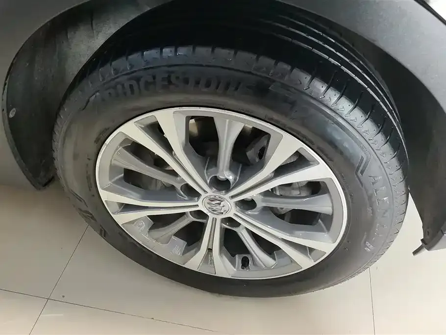 Buick Envision Plus 2023 из CN, фото 4