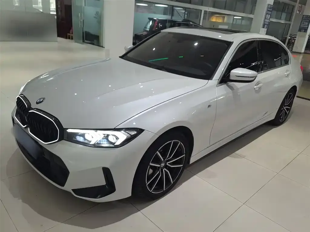 BMW 3 Series 2024 из CN, фото 5