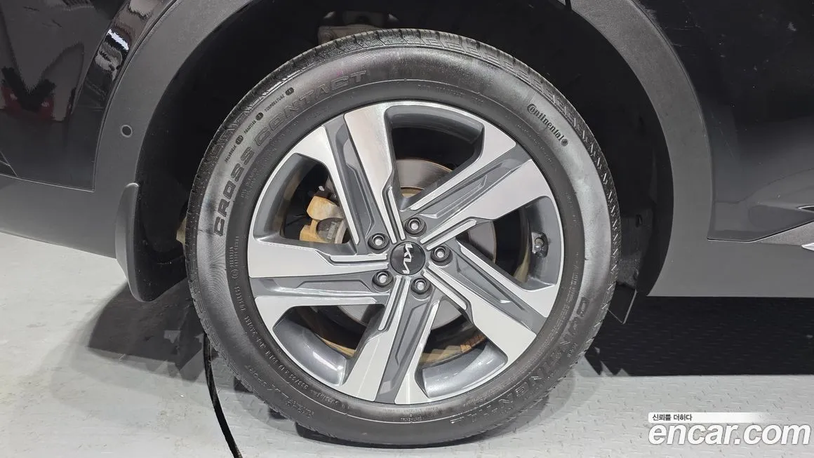 Kia Sorento — фото 7