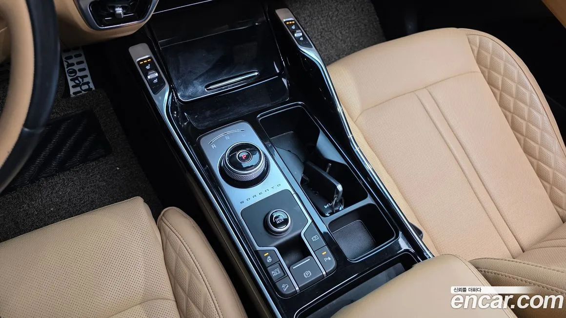 Kia Sorento — фото 10