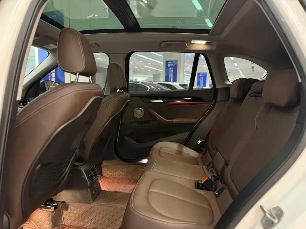 BMW X1 2023 из CN, фото 10