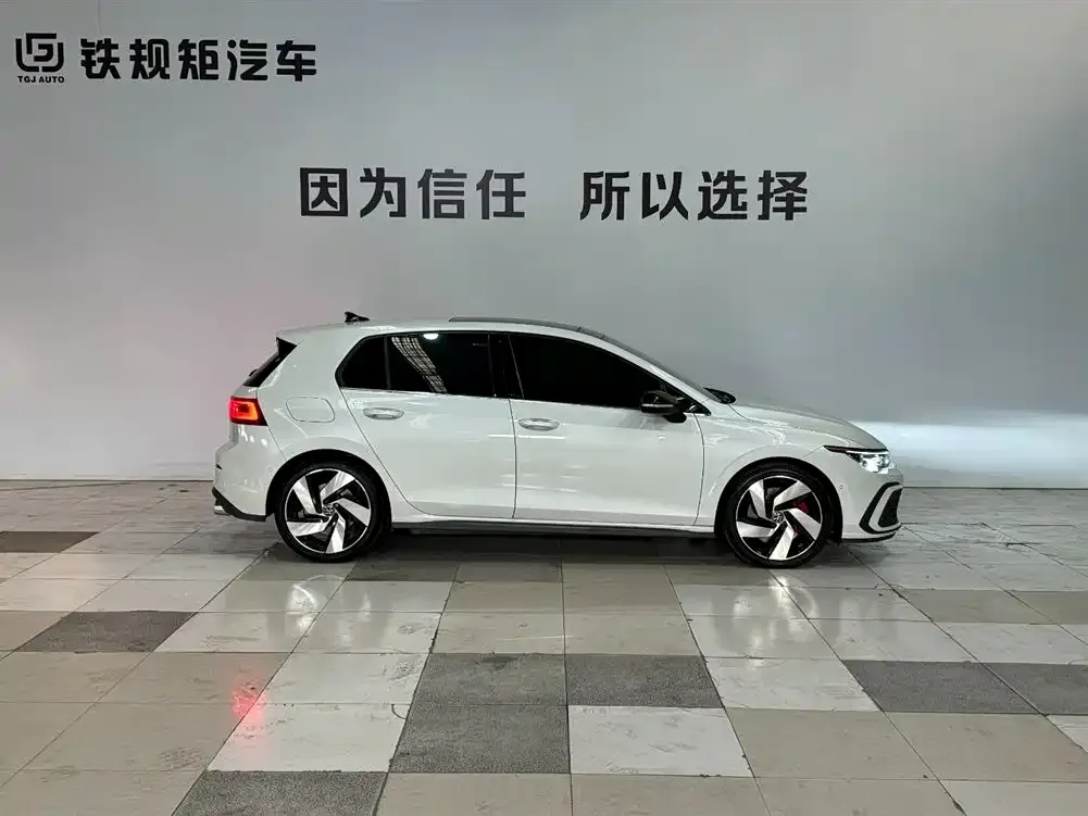 Volkswagen Golf GTI 2023 из CN, фото 8