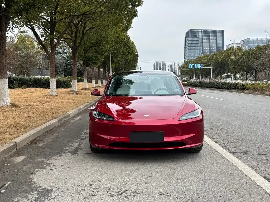 Tesla Model 3 2023 из CN, фото 5