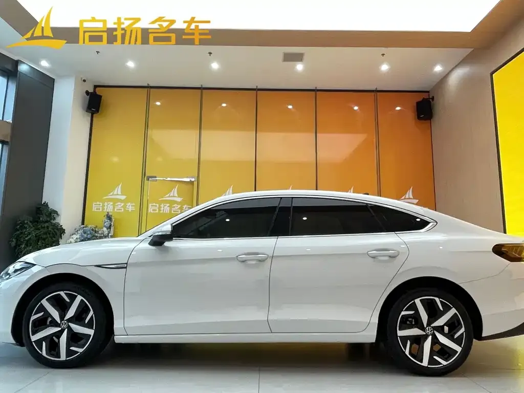 Volkswagen Lamando 2024 из CN, фото 10