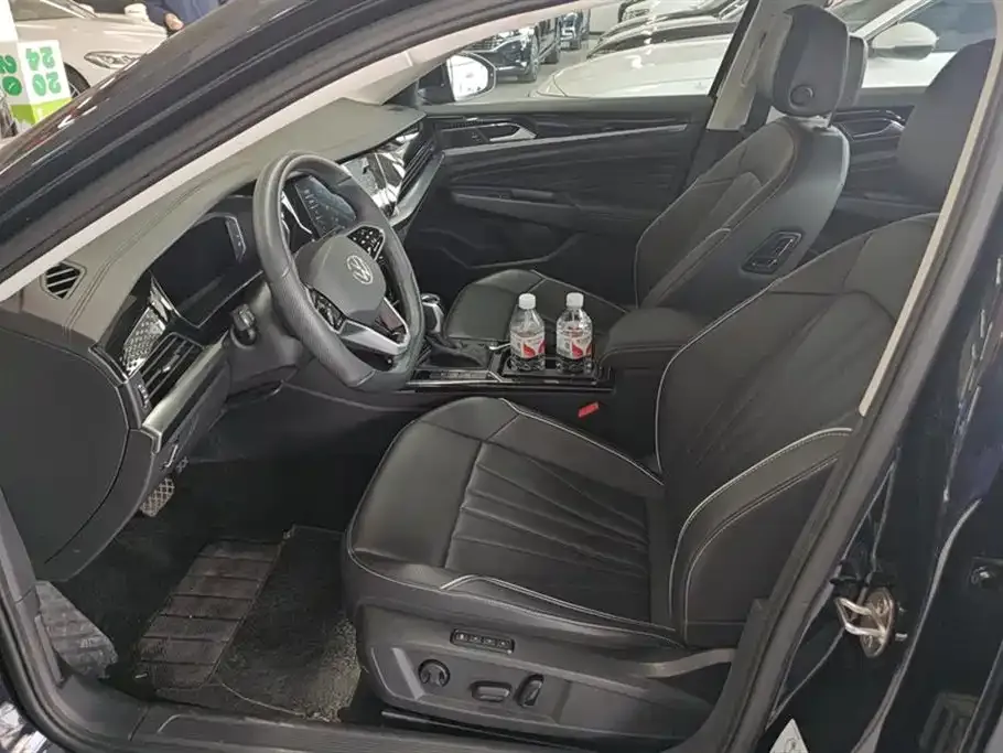 Volkswagen Passat 2024 из CN, фото 5