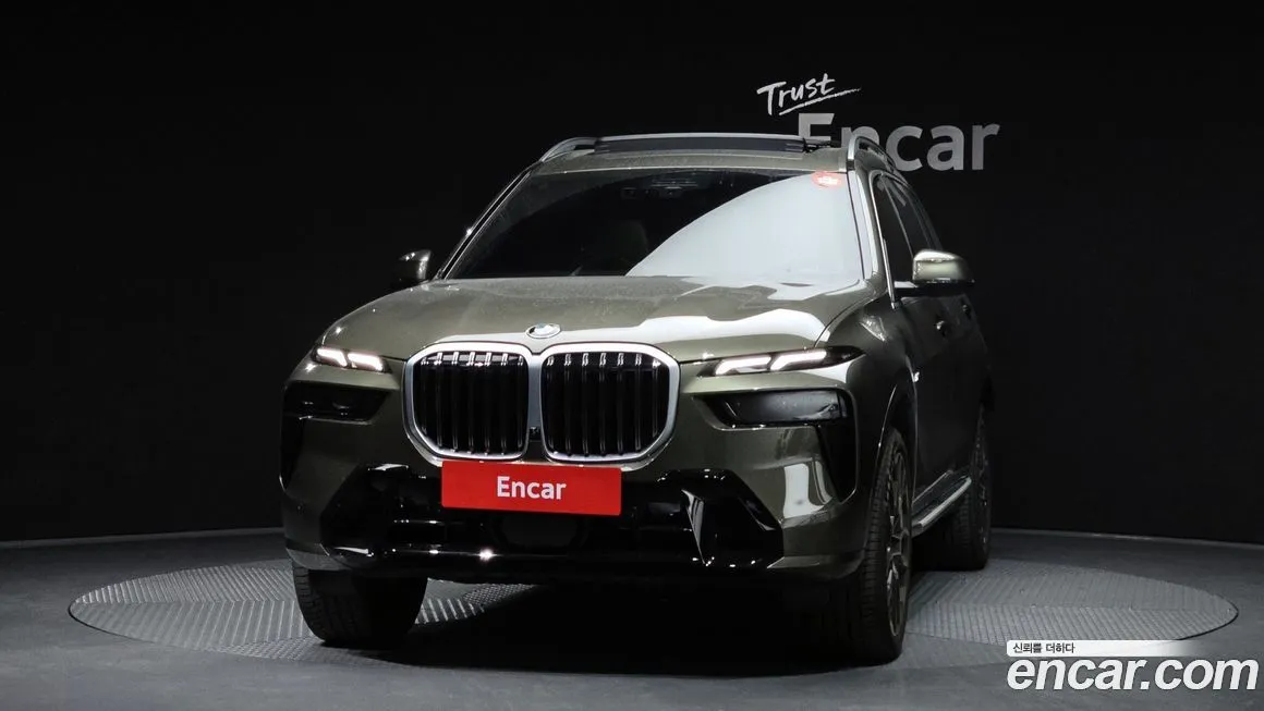 BMW X7 — фото 2