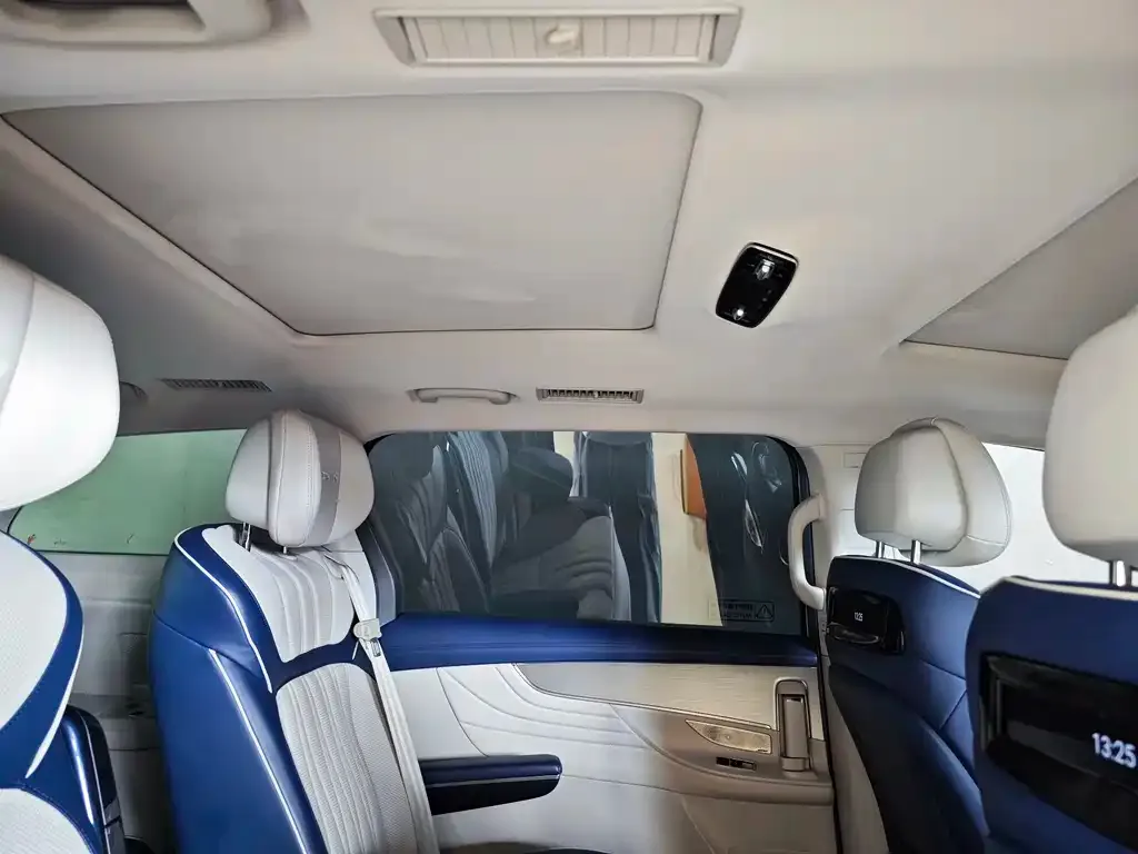 Roewe iMAX8 2021 из CN, фото 4