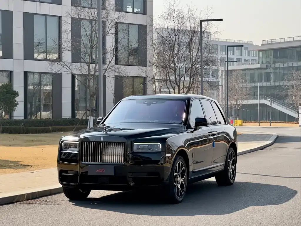 Rolls-Royce Cullinan — фото 1