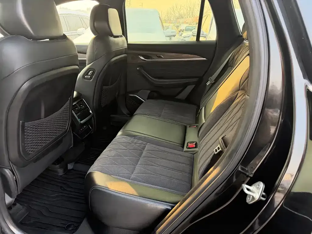 Geely Xingyue L 2025 из CN, фото 3