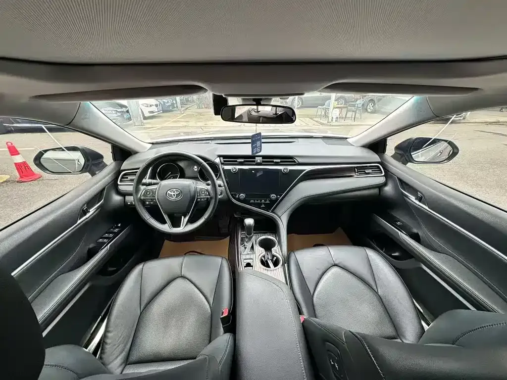 Toyota Camry 2021 из CN, фото 3
