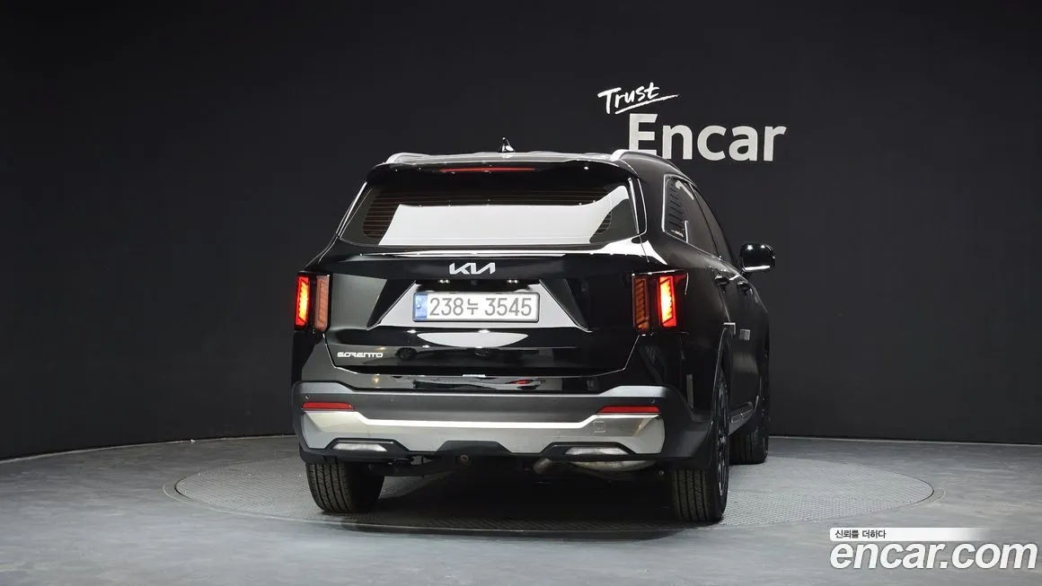 Kia Sorento — фото 6