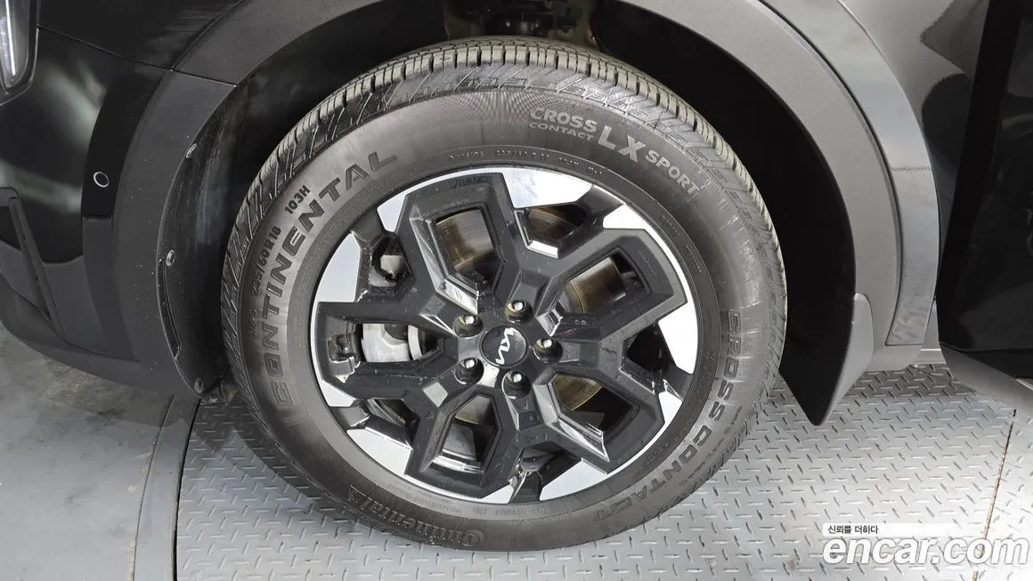 Kia Sorento — фото 10