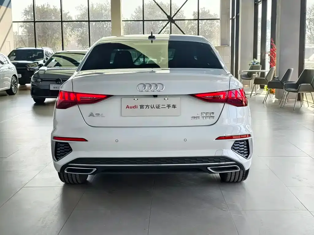 Audi A3 2023 из CN, фото 7