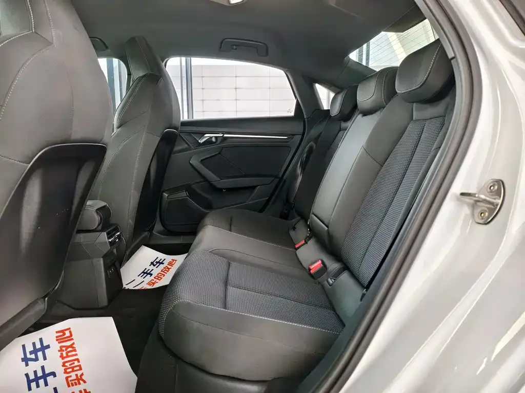Audi A3 2023 из CN, фото 4