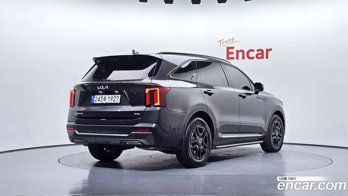Kia Sorento — фото 5