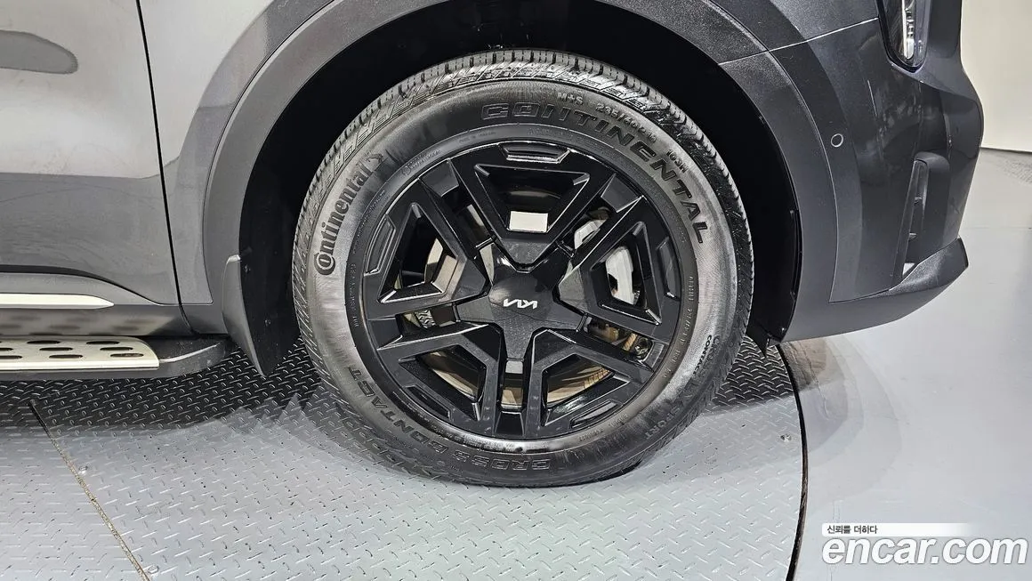 Kia Sorento — фото 7